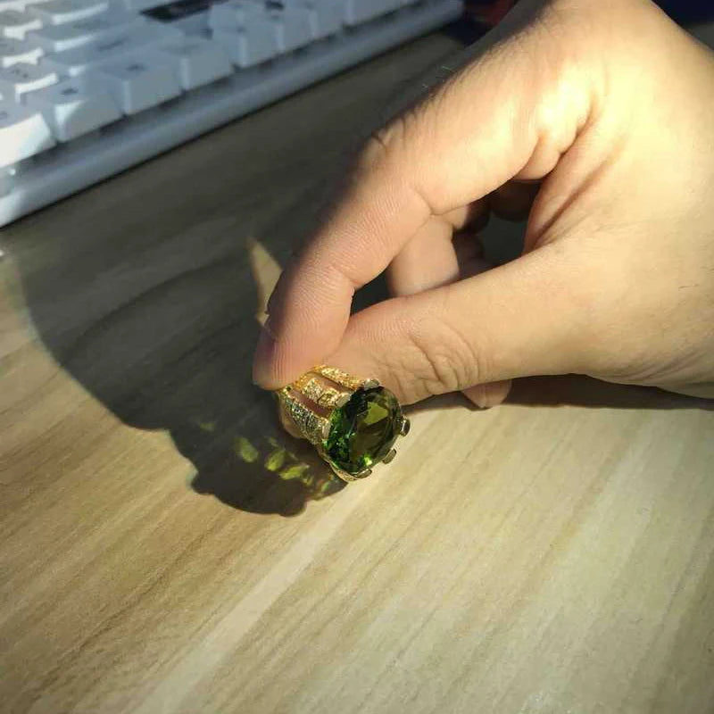 New Fashion Male Peridot Oval Finger Ring Luxury Big Crystal Zircon Stone Ring 14KT Yellow Gold Promise Engagement Rings For Men