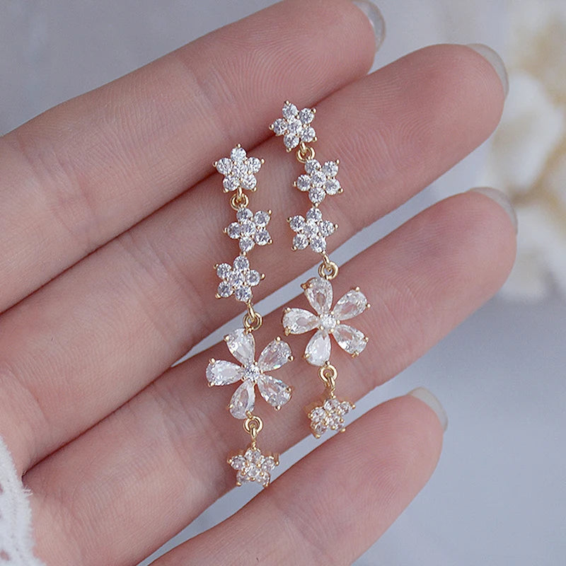 Brinco Longo Romântico Feminino com Flor Bling AAA Zircônia Joia de Casamento Brinco Pendente de Aniversário Acessórios