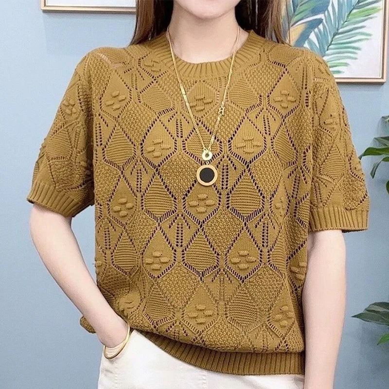 Camiseta Feminina Solta de Tricô Efeito Emagrecedor em Seda Gelada Manga Curta Verão Fina Moda Casual Vazada Decorada Co...