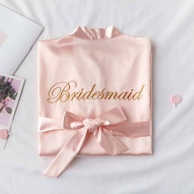 Robes de Noiva para Mulheres, Vestidos de Madrinha Elegantes e Sensuais, Robes de Banho Femininos, Camisolas, Longas Camisolas para Despedida de Solteira, Roupas de Lazer