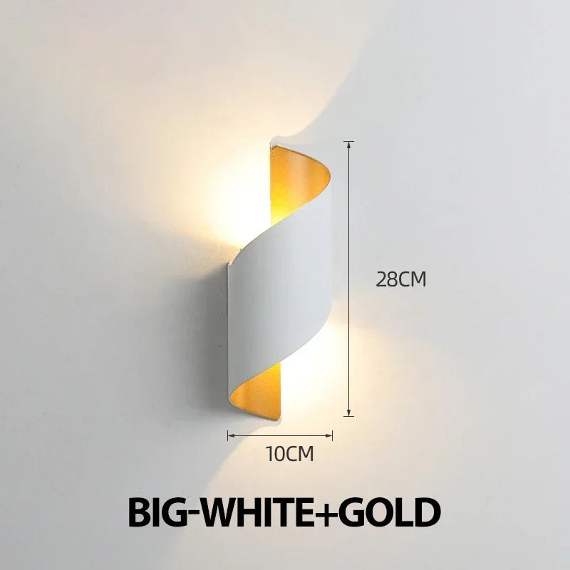Black Body • Warm White (2700-3500K)