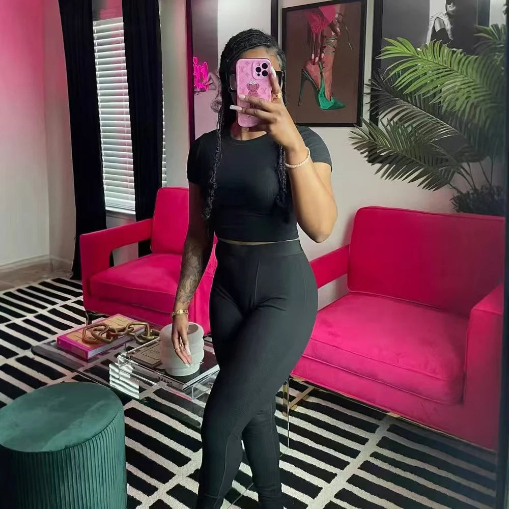 Conjuntos Femininos de Lounge Roupa Ativa 2 Peças Duas Peças Cor Sólida Algodão Canelado Gola Redonda Manga Curta Top Cropped e Legging Conjuntos de Roupa