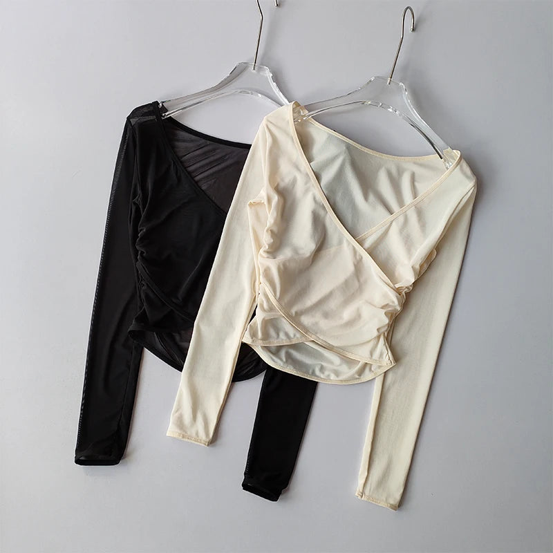 Top Fitness Decote V Feminino — Estilo e Conforto no Treino