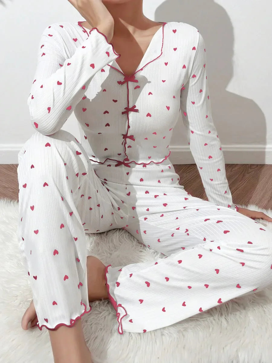 Novos Conjuntos de Loungewear Feminino Estampa de Coração Top Cami Laço Gola Manga Longa e Calças de Cintura Elástica Pijamas Primavera Verão