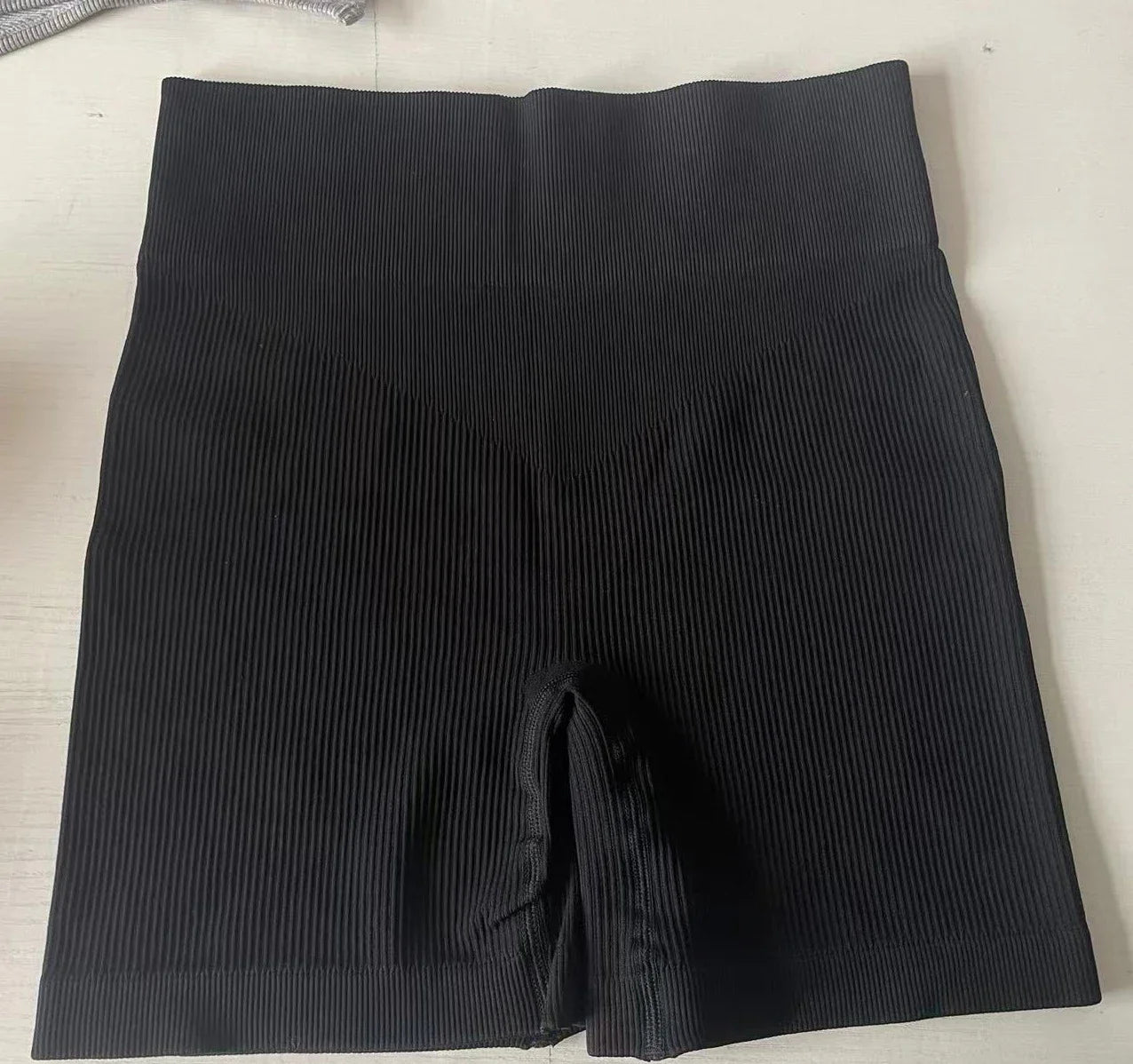 Women Seamless Knited Shorts High Waist Hip Lift Tights Gym Workout Running High Elastic Fashion Slim Yoga Fitness Leggings