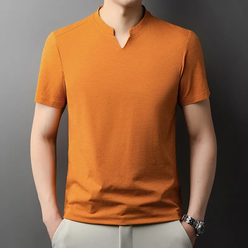 Camiseta Masculina Coreana de Manga Curta Gola V Cor Sólida Casual Fashion Confortável Verão Versátil Top Liso