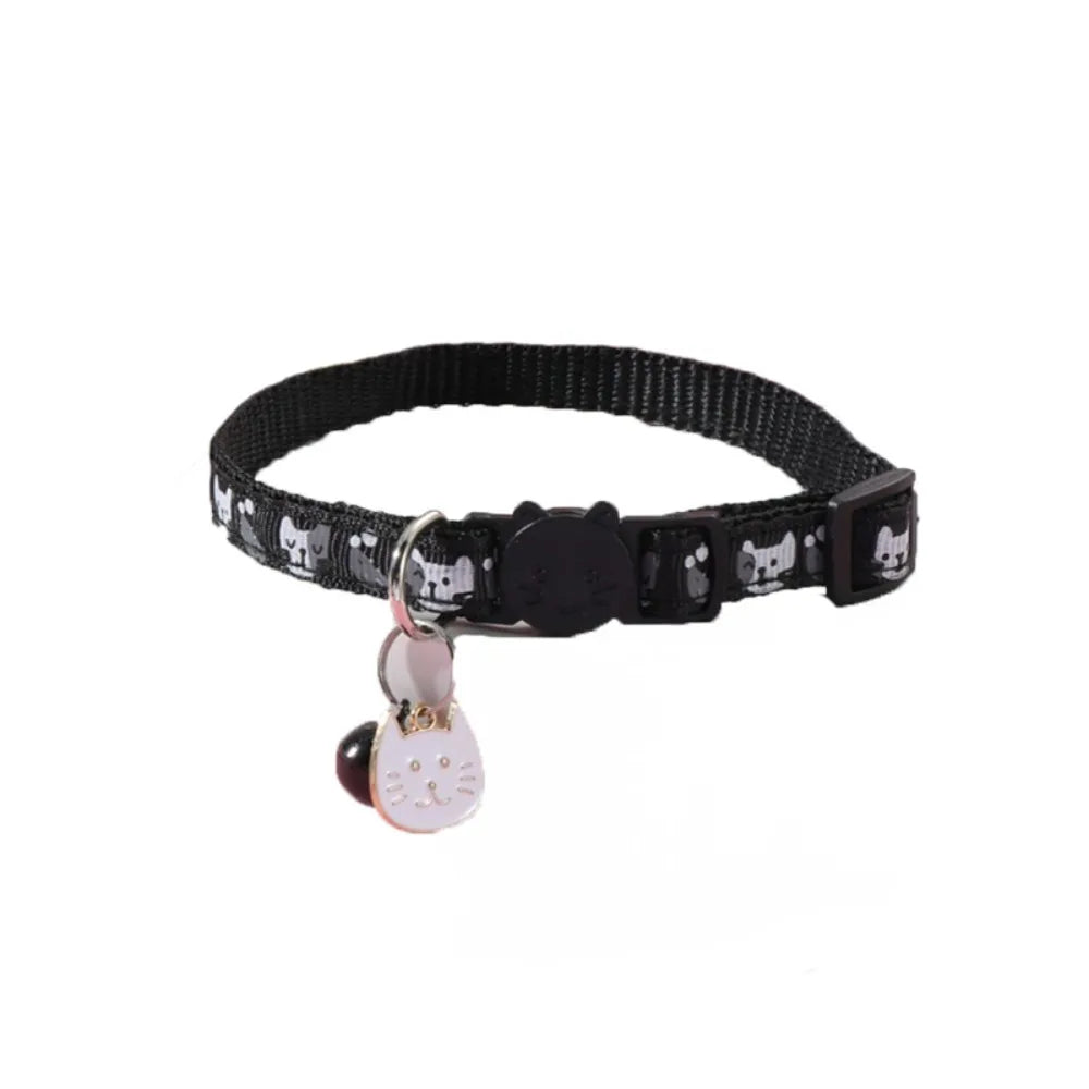 Coleira Ajustável para Gato com Fivela de Segurança de Liberação Rápida Antiasfixia para Filhotes, com Pingente de Rosto de Gato, Sino e Estampa de Gato