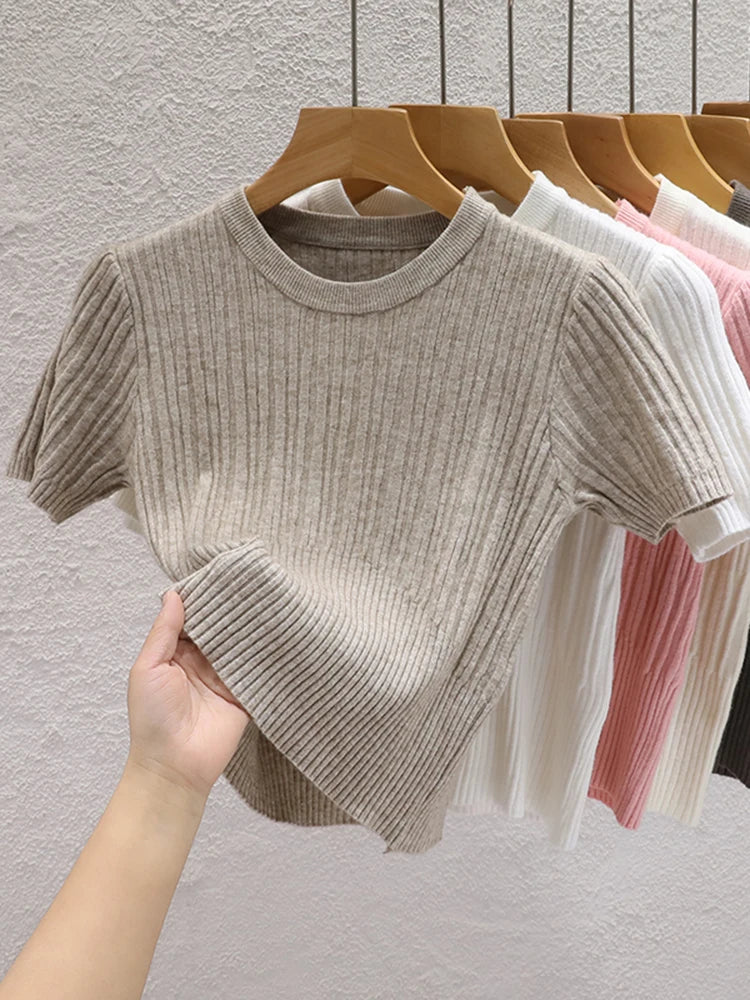 Camisetas de verão 2026 femininas casuais coreanas de malha streetwear tees básicas sólidas jovens blusas frescas - Vermelho Tamanho Único