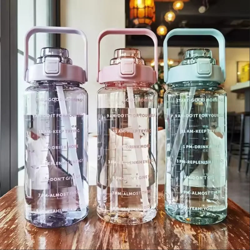 Garrafa de Água 2L — Grande Capacidade para Hidratação Total