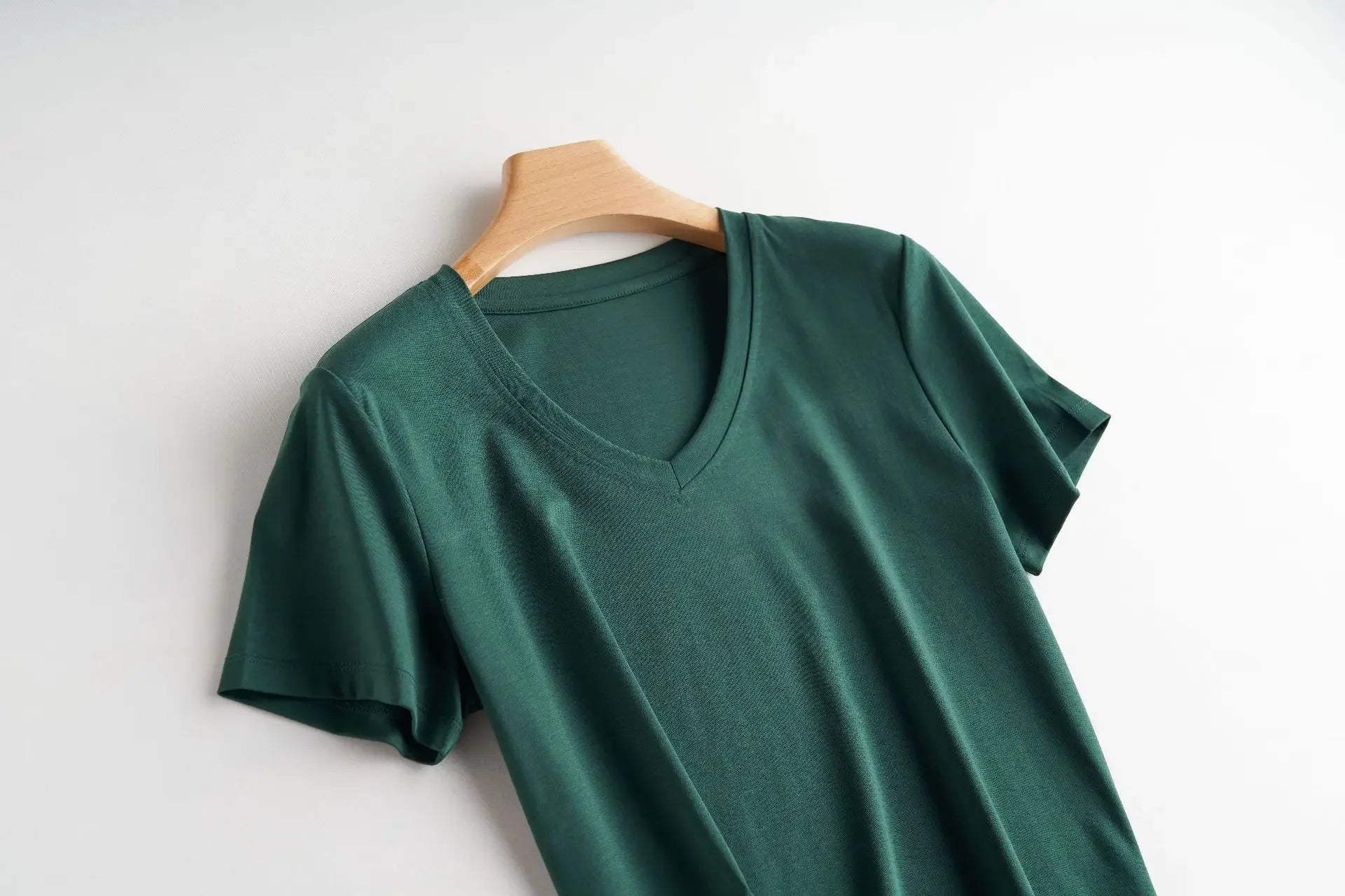 Camiseta Feminina Verão 2026 Gola V Manga Curta Algodão Casual Sólida Top Tees Solta Camisetas Básicas Camisas Femininas Tops Camisetas Femininas - verde escuro gola redonda P