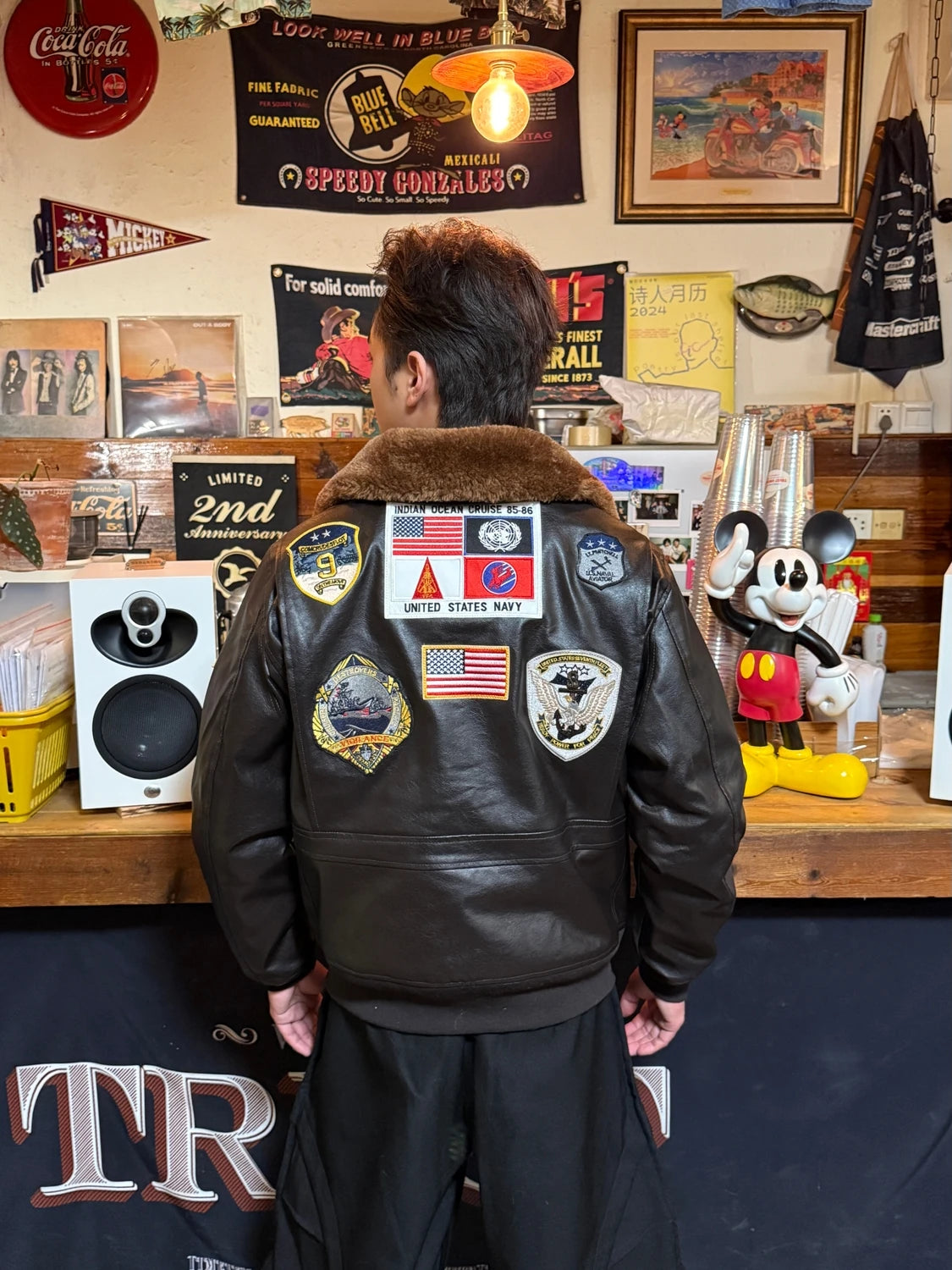 Jaqueta Masculina Top Gun G1 Tom Cruise Maverick Couro PU com Pelo Militar Bomber Aviador Piloto de Voo com Patch Bordado