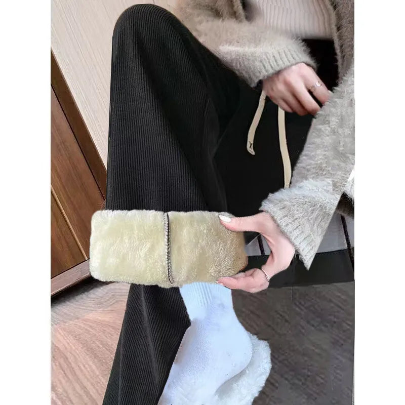 Calça Feminina Cintura Alta Perna Larga Outono Inverno Veludo Cotelê Forrada em Fleece Calça Reta Casual Chique Calça de Nove Pontas 1 - M 35-52.5kg. Calça larga de veludo de algodão europeu preta [sem veludo]