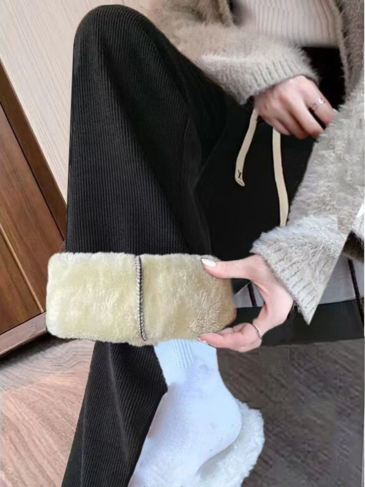 High Waist Wide Leg Pants Womens Autumn Winter Corduroy Fleece Lined Straight Cut Trousers Casual Chic Nine Points Pants 1 - M 35-52.5kg. European cotton velvet wide-leg pants black [without velvet]