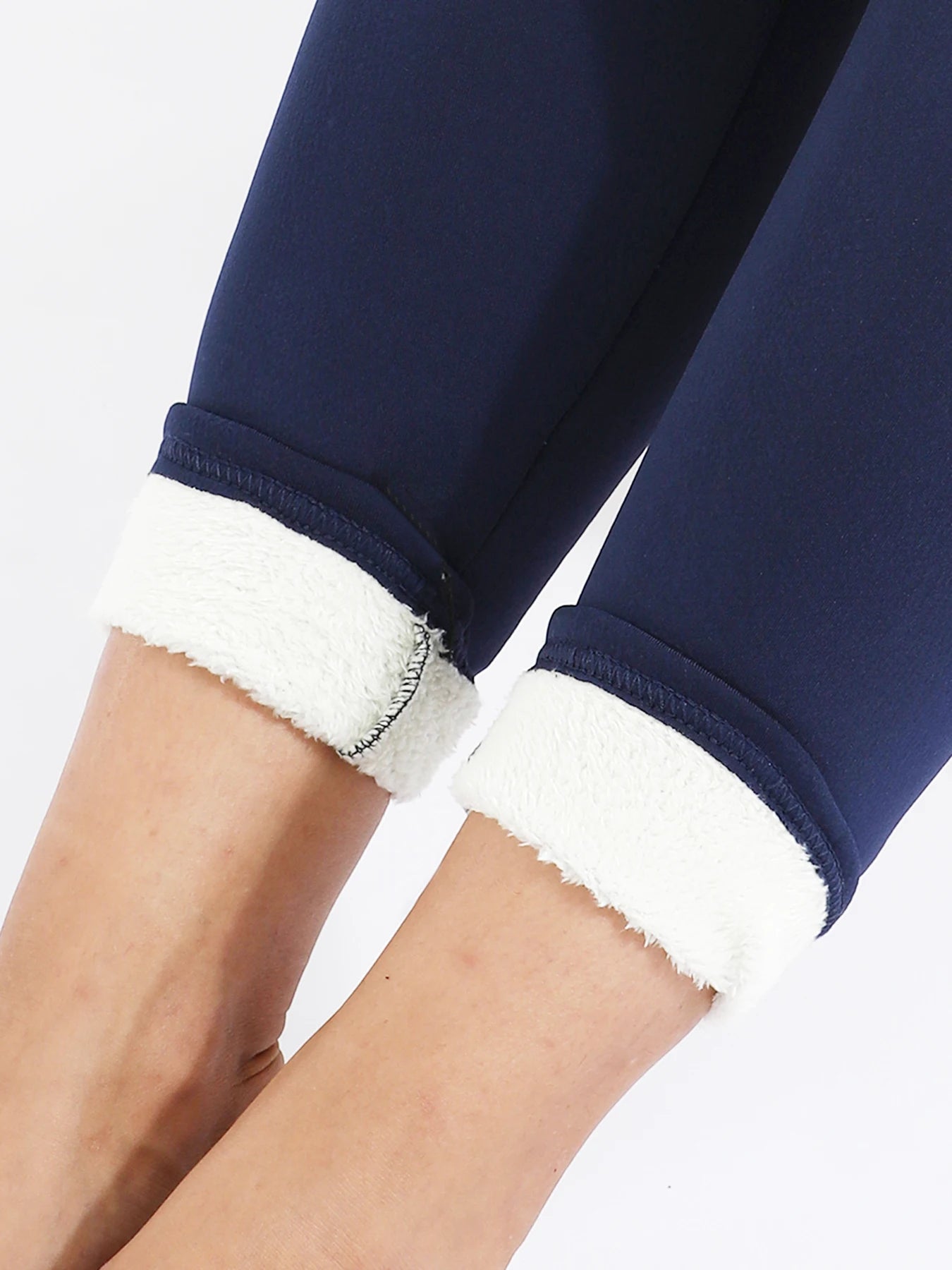 Legging Aveludada Feminina — Quentinha e Estilosa para o Inverno