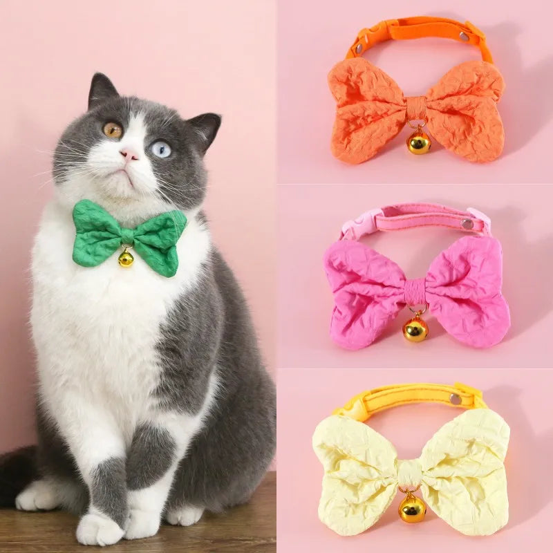 Coleira de Cachorro Pequeno Cor Sólida Ajustável com Sino Gravata Borboleta para Gatos Unissex Aniversário Acessórios de Pescoço para Filhotes de Estimação