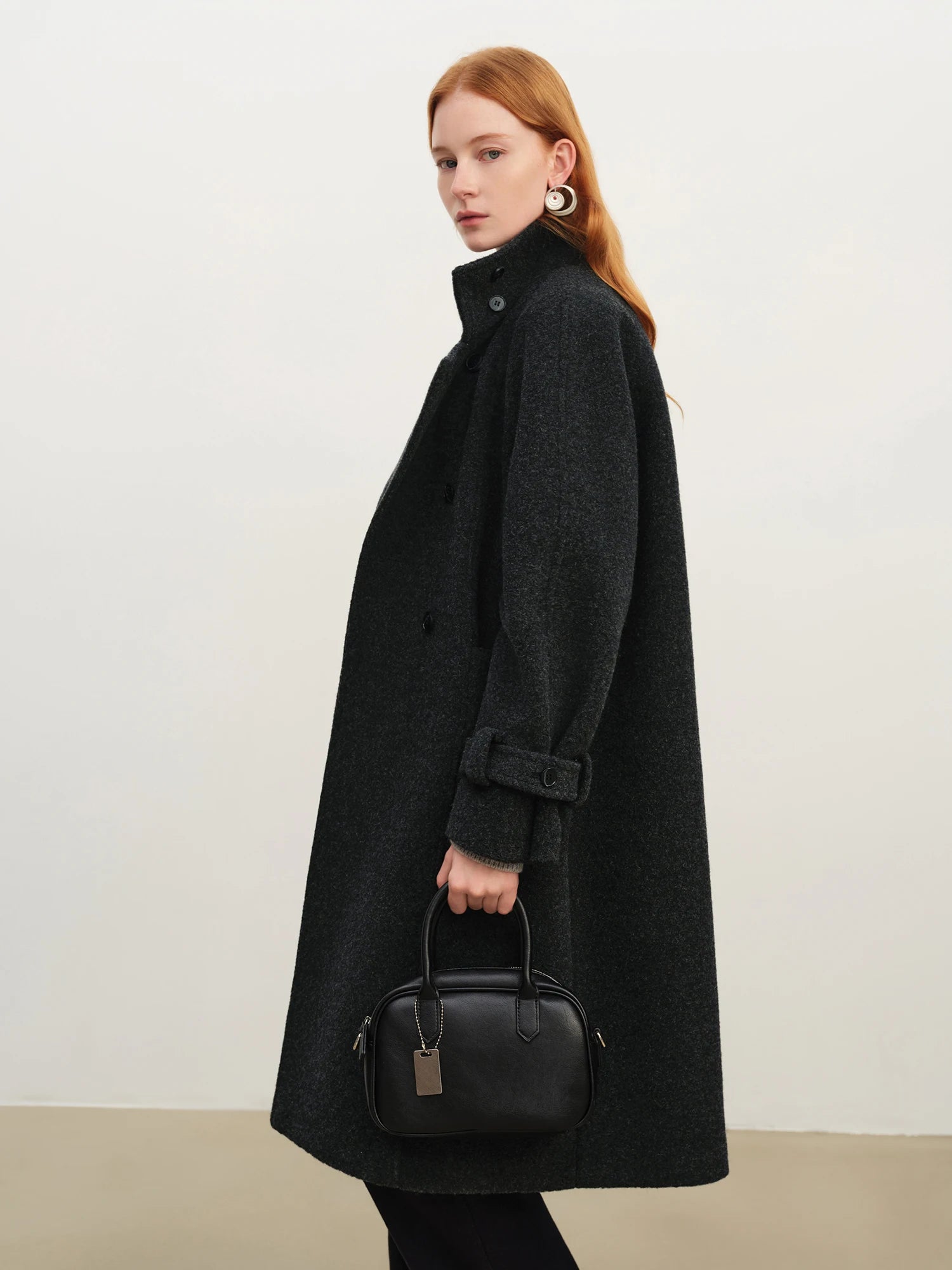 ZIQIAO Petite-Friendly Notched Collar Wool Tweed Oversized Coat 2025 Winter New Arrival Double-Breasted Women's Wool Overcoat