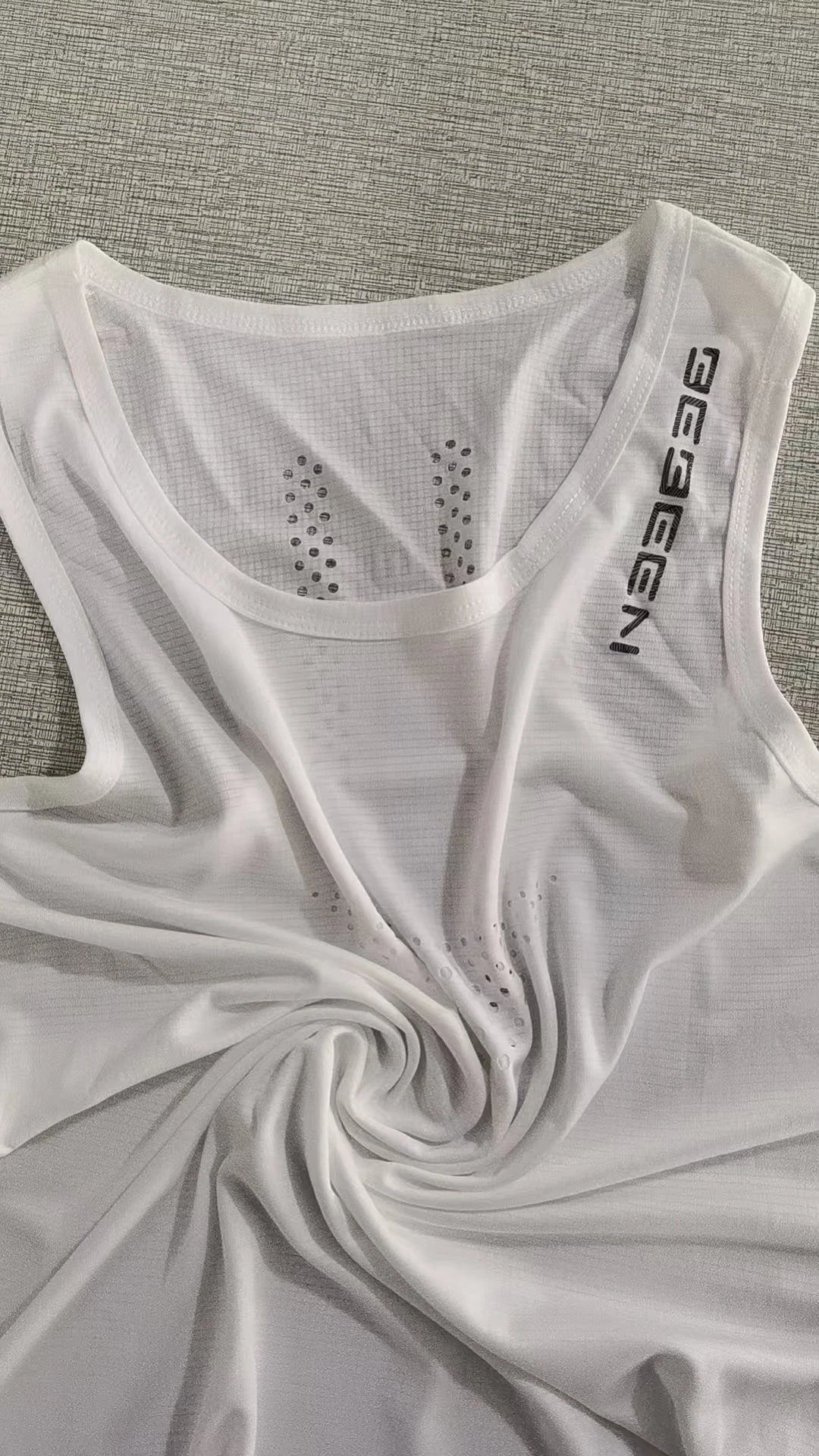 Regata Masculina de Malha Respirável Secagem Rápida Esportiva Ao Ar Livre Sem Mangas Top Leve Slim Fit Regata Masculina Moda Verão Novo