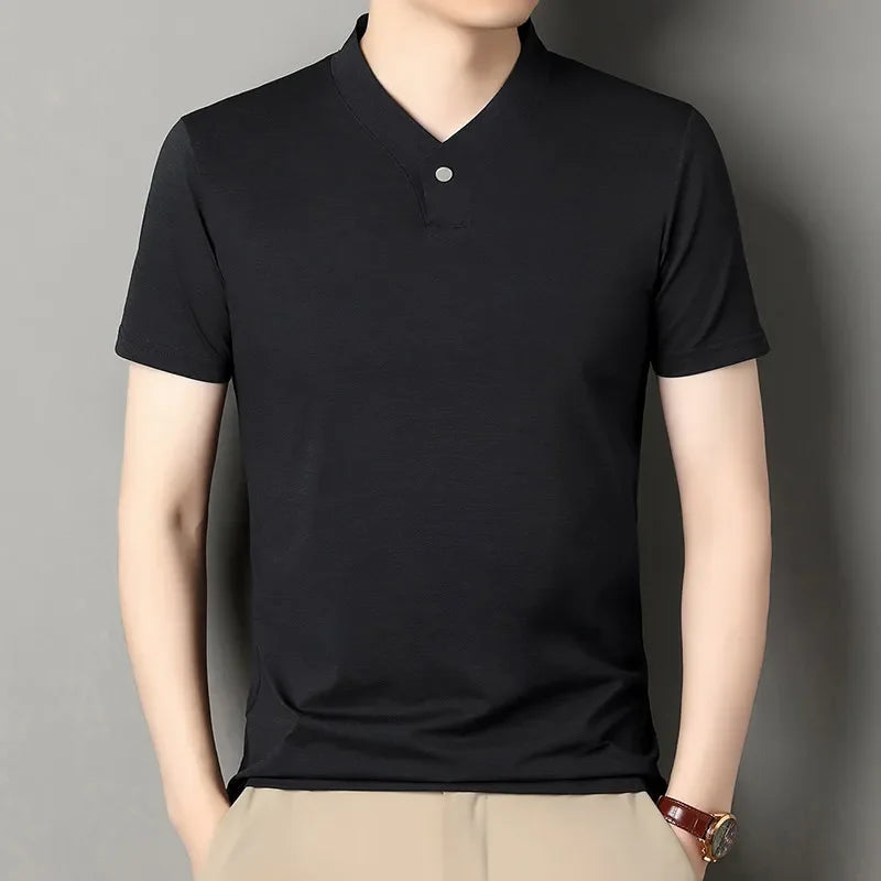 Camisa Masculina Casual e Elegante Estilo Coreano 2025, Gola V com Um Botão, Cor Sólida, Manga Curta, Camiseta Versátil de Verão