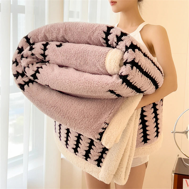 Warm Flannel Spring Blanket Super Soft Fluffy Queen Blanket Single Double Size Cozy Skin-friendly Multifunctional Nap Blanket