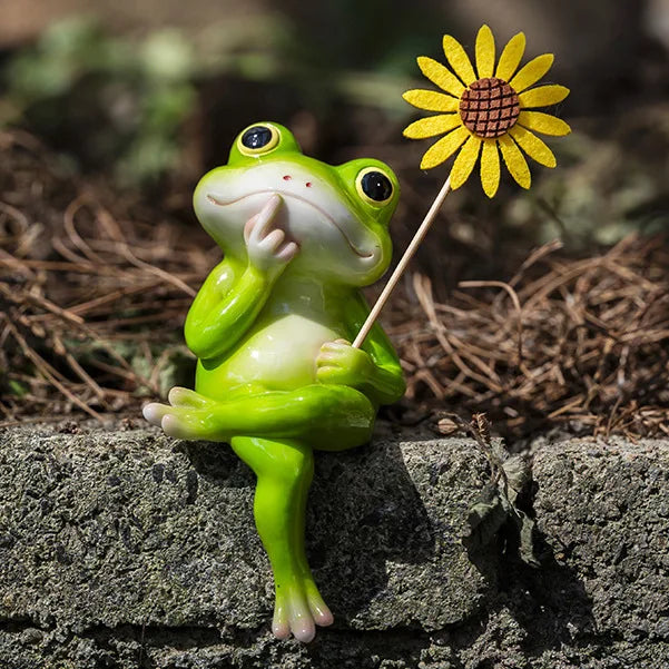 WonderNest Outdoor Garden Gnome Frog Figurine Statue