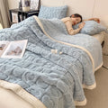 Heart Pattern Coral Fleece Blanket Spring Autumn Cozy Thicken Warm Plush Blanket for Bed Fluffy Super Soft Sofa Throw Blankets