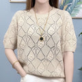 Camiseta Feminina Solta de Tricô Efeito Emagrecedor em Seda Gelada Manga Curta Verão Fina Moda Casual Vazada Decorada Co...