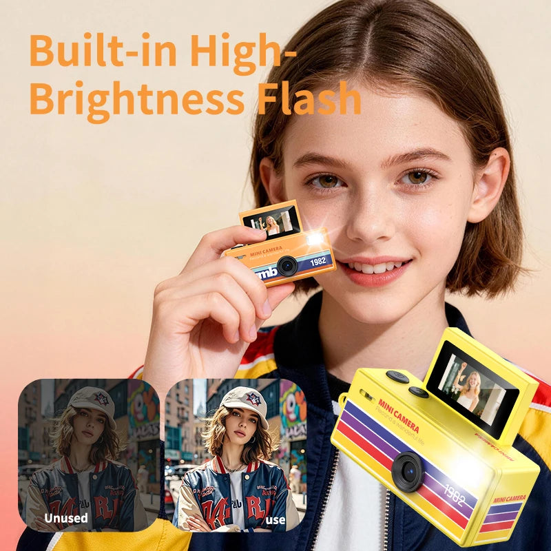 Mini Thumb Camera 0.96inch Flip Screen Keychain Camera Retro 720P Outdoor Sports Camera Very Small Camcorder Video Recorder