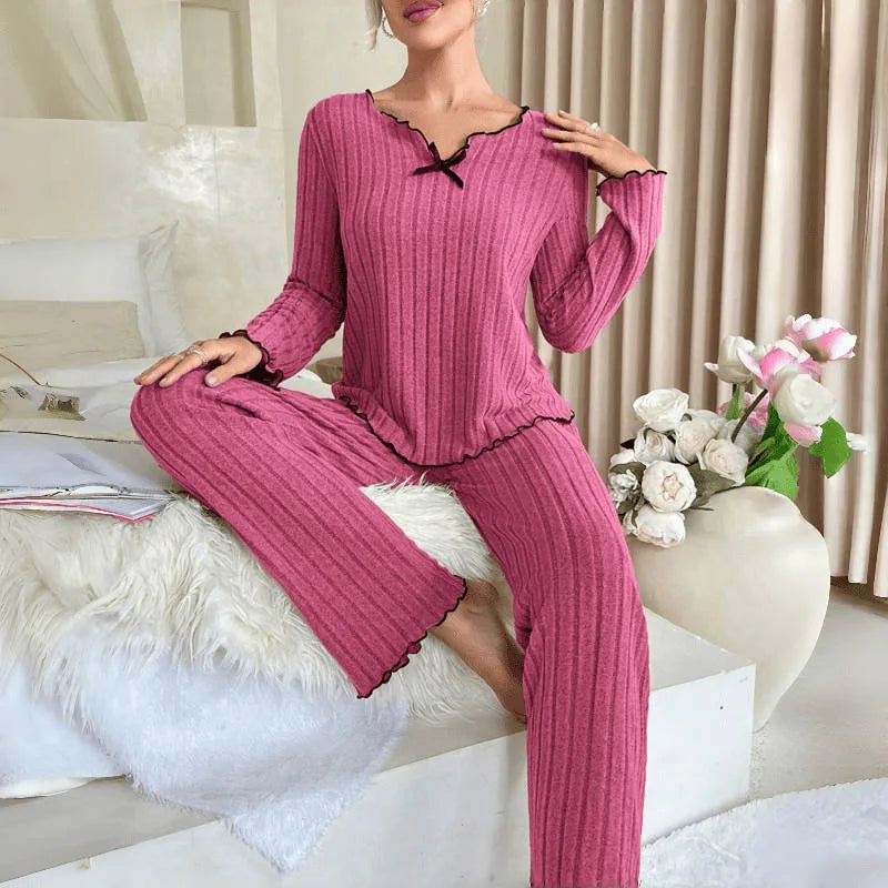 2026 Novo Conjunto de Loungewear Feminino Canelado com Acabamento Borda Preta Casual para Casa Roupa Confortável e Macia de Duas Peças Estilo Europeu Americano
