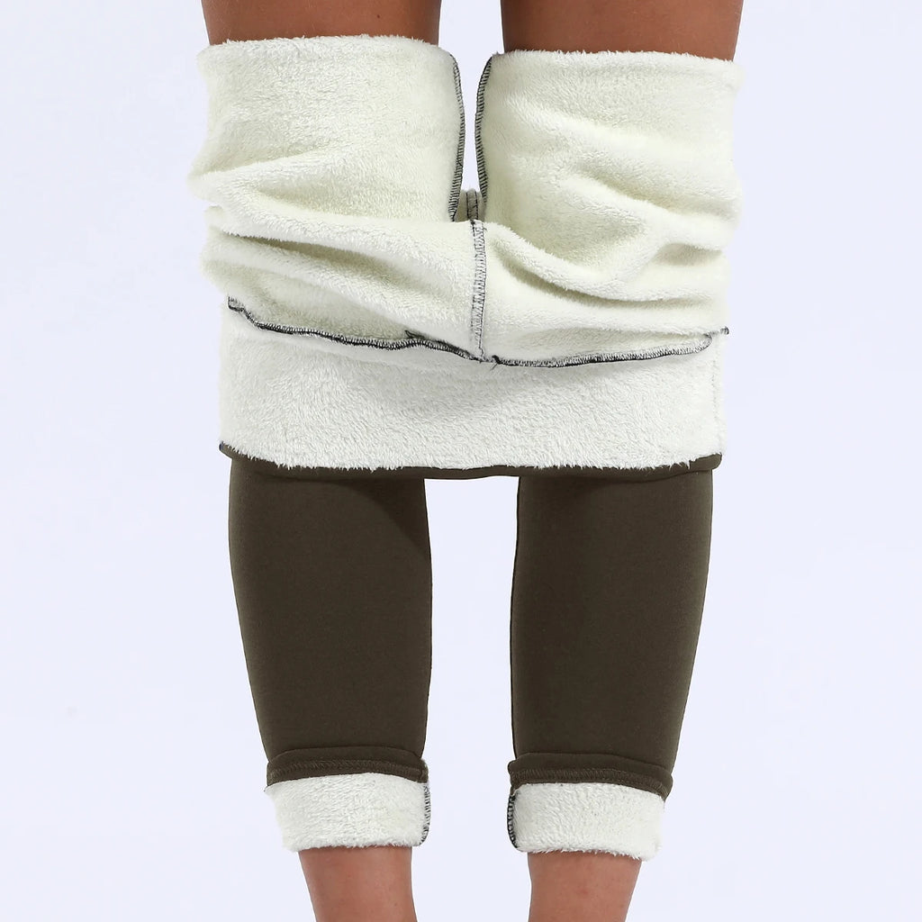 Legging Aveludada Feminina — Quentinha e Estilosa para o Inverno