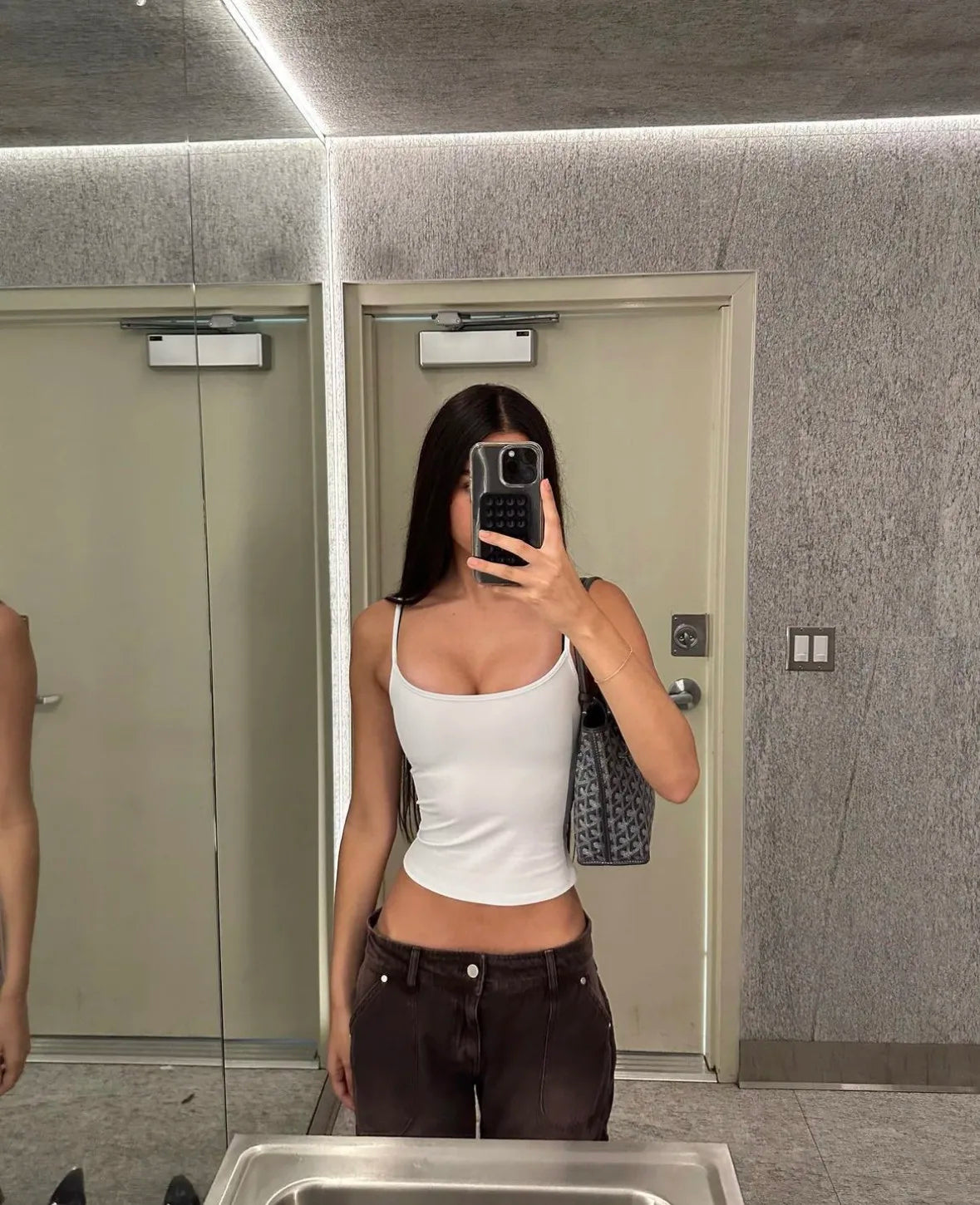 Regata Feminina Slim Fit Lisa Básica Versátil Emagrecedora Sem Mangas Multicor Básica Versátil para o Dia a Dia - verde XXS