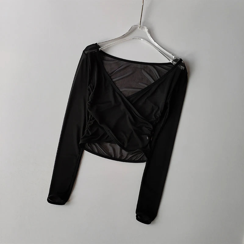 Top Fitness Decote V Feminino — Estilo e Conforto no Treino