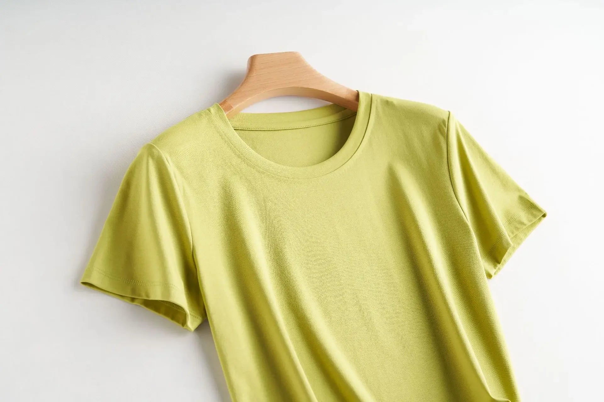 Camiseta Feminina Verão 2026 Gola V Manga Curta Algodão Casual Sólida Top Tees Solta Camisetas Básicas Camisas Femininas Tops Camisetas Femininas - verde escuro gola redonda P