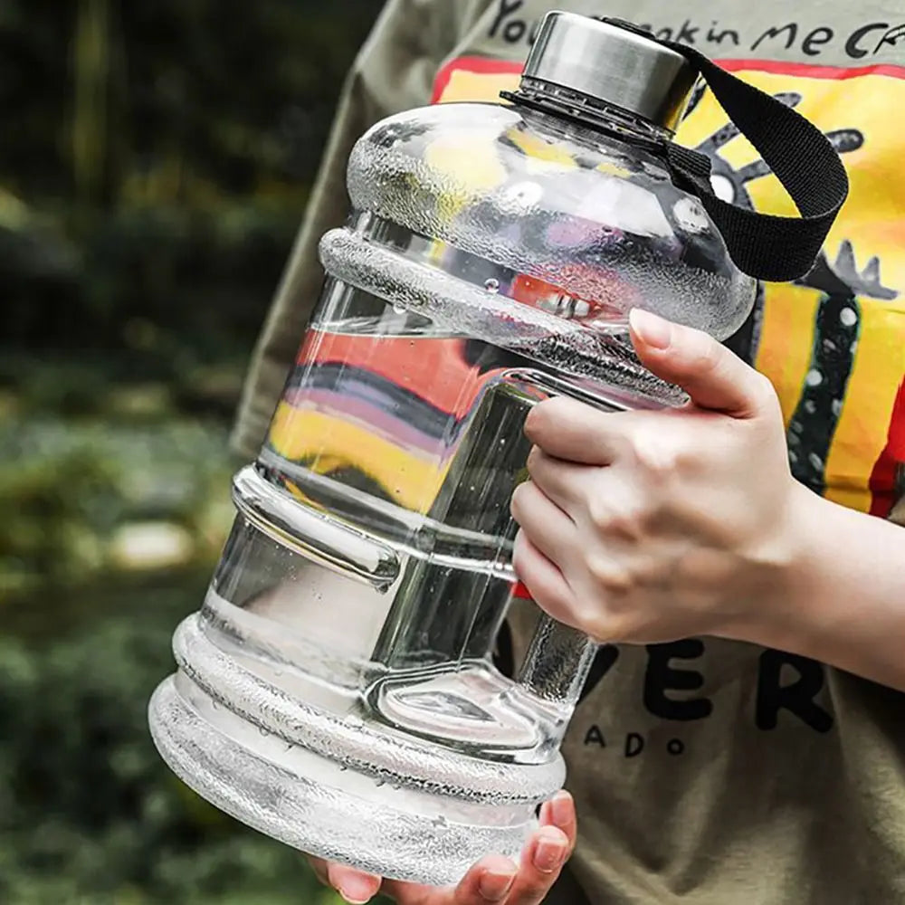 Garrafa de Água 2L — Grande Capacidade para Hidratação Total