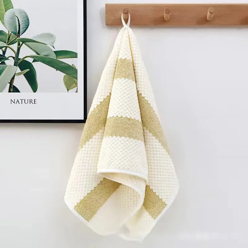 Premium Cotton Absorbent Hotel Bath Towel