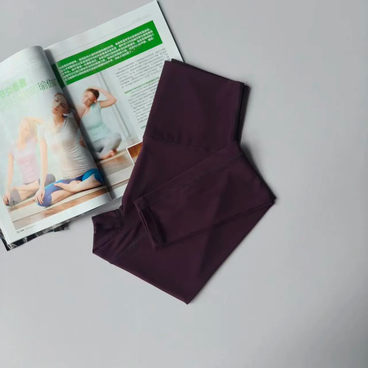 Naked High Waist Yoga Pants for Women Wearing Tight Fit Hip Lift Quick Dried Fitness Leggings High Thread Bottom Sports Tights
