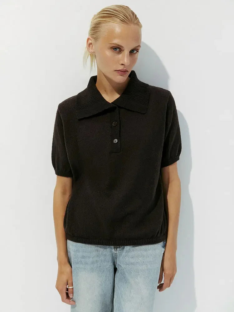 Suéter de malha feminino de manga curta casual com lapela patchwork transparente e vazado para o dia a dia