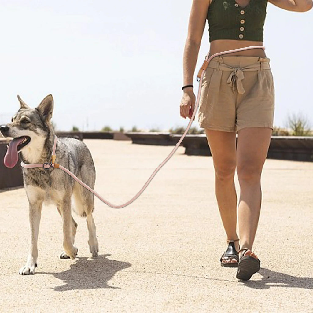 Coleira para cães multifuncional ajustável em forma de P, corrente de tração, guias para corrida, caminhada, coleiras mãos-livres