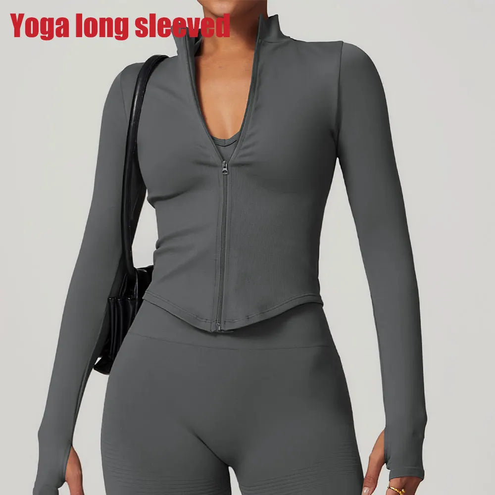 Jaqueta Cropped com Zíper Feminina — Estilo e Praticidade no Treino