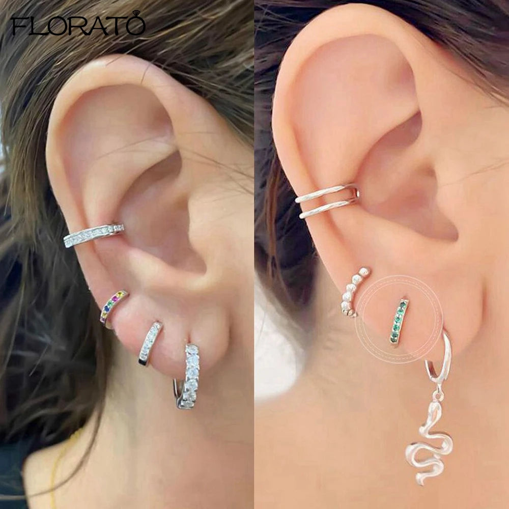 Brincos de Argola Pequenos de Prata 925 com Agulha de Cristal de 9mm para Mulheres Brincos Huggie Minimalistas Brincos de Piercing com Zircônia Colorida Joias