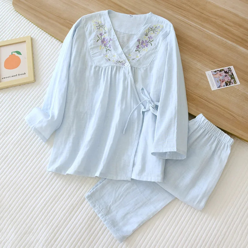 Pijama Feminino Gaze Algodão Roupa de Descanso Primavera Verão Decote V Sensual Bordado Estampado Calça Terno de Pijama