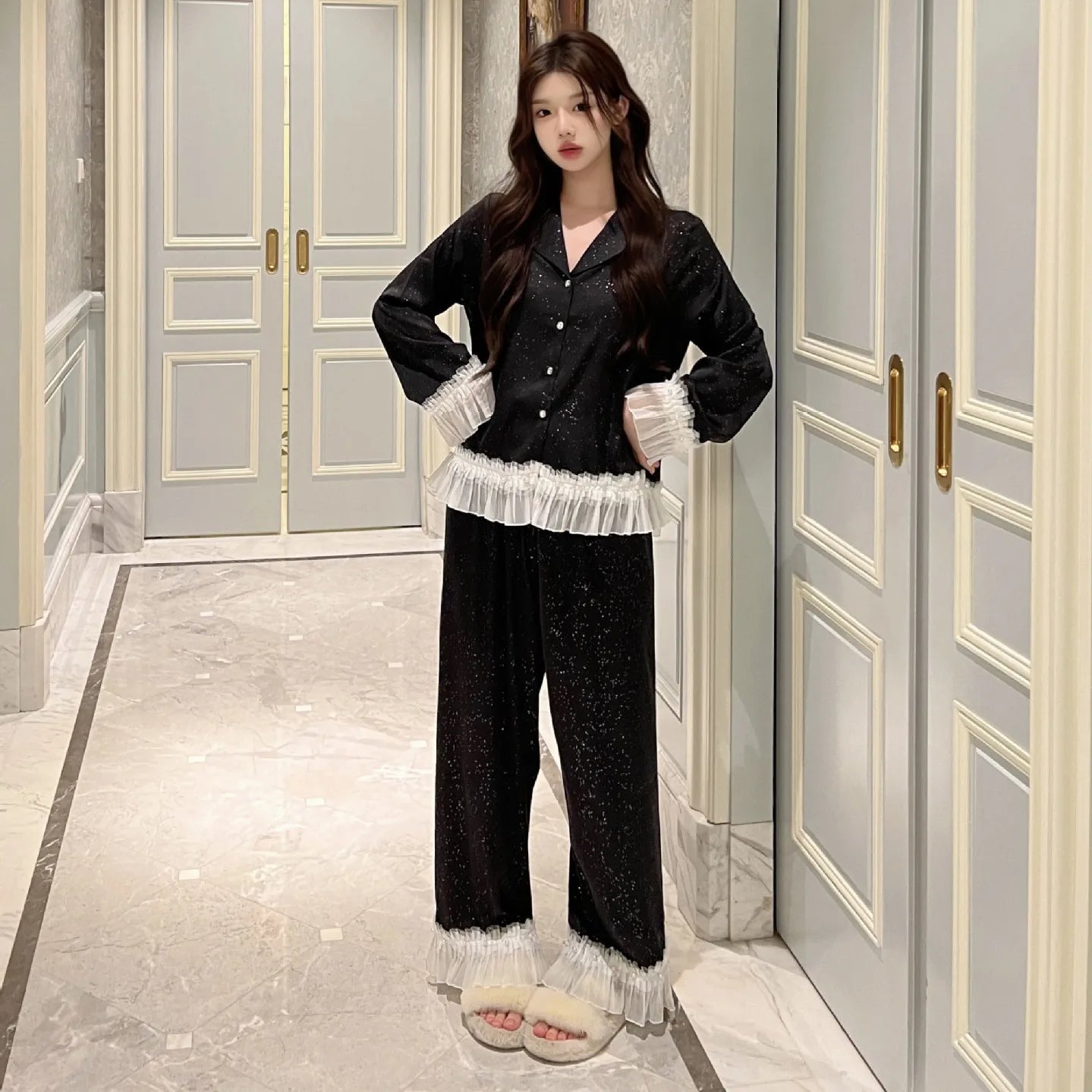 Pijama Feminino 2 Peças Sexy com Babados Manga Longa e Calça de Cetim Solto Casual para Casa
