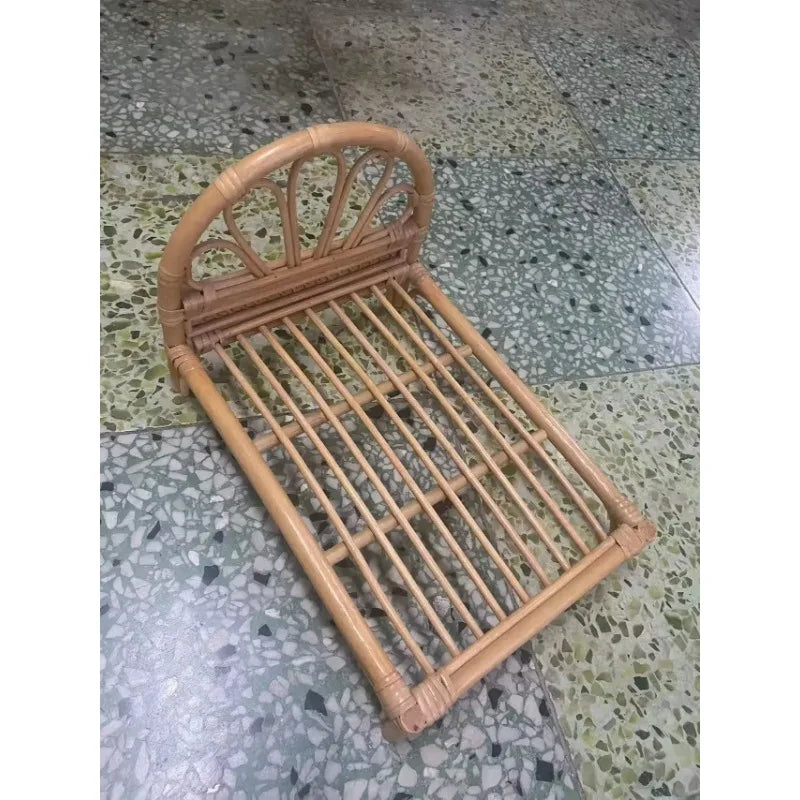 Natural Rattan Cat Bed Frame Handwoven Cat Photography Prop Wicker Pet Sofa Bed for Indoor Cats Mini Photo Shoot Bed for Kittens