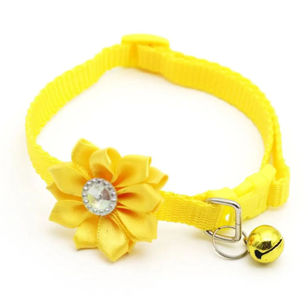 Lovely Adjustable Pet Bell Flower Collar Cute Small Cat Flower Necklace With Flower Bells Dog Neck Ring Car Accessories
