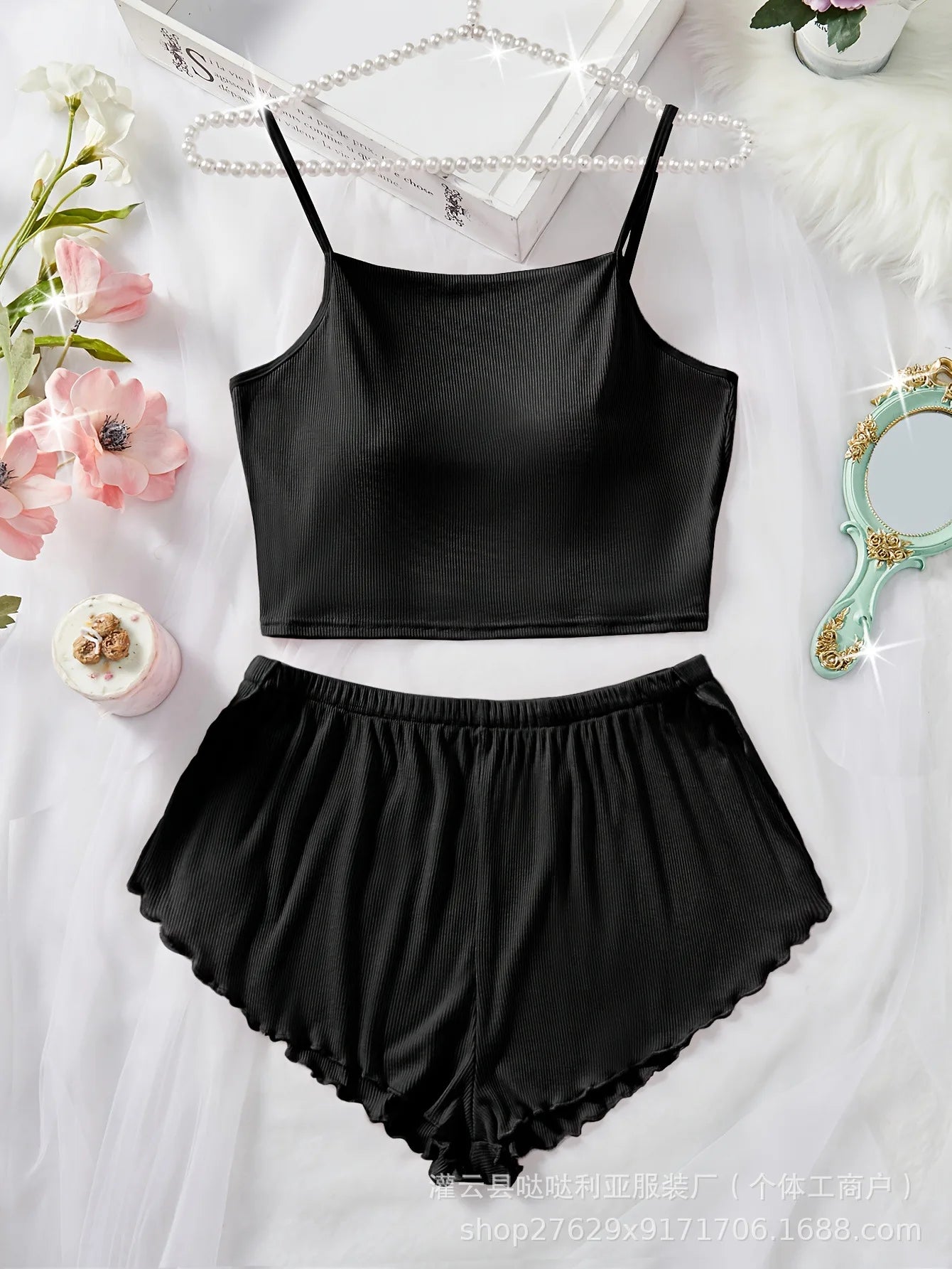 Conjunto de Moletom Feminino Casual para Casa de Duas Peças 2025 Cor Sólida com Renda Shorts & Top Canelado Roupa de Dormir Confortável para Casa
