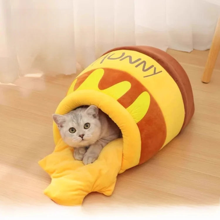 Warm Winter  Bed Half-Closed Style Winnie Honey Pot Dog Sleep Bag Cute Pet Sleeping House Indoor  Nest Comfortable Cushion