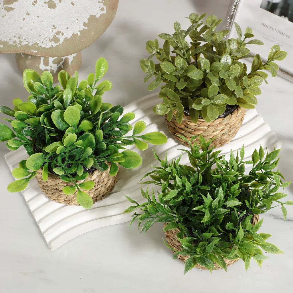 03 pieces green artificial plants