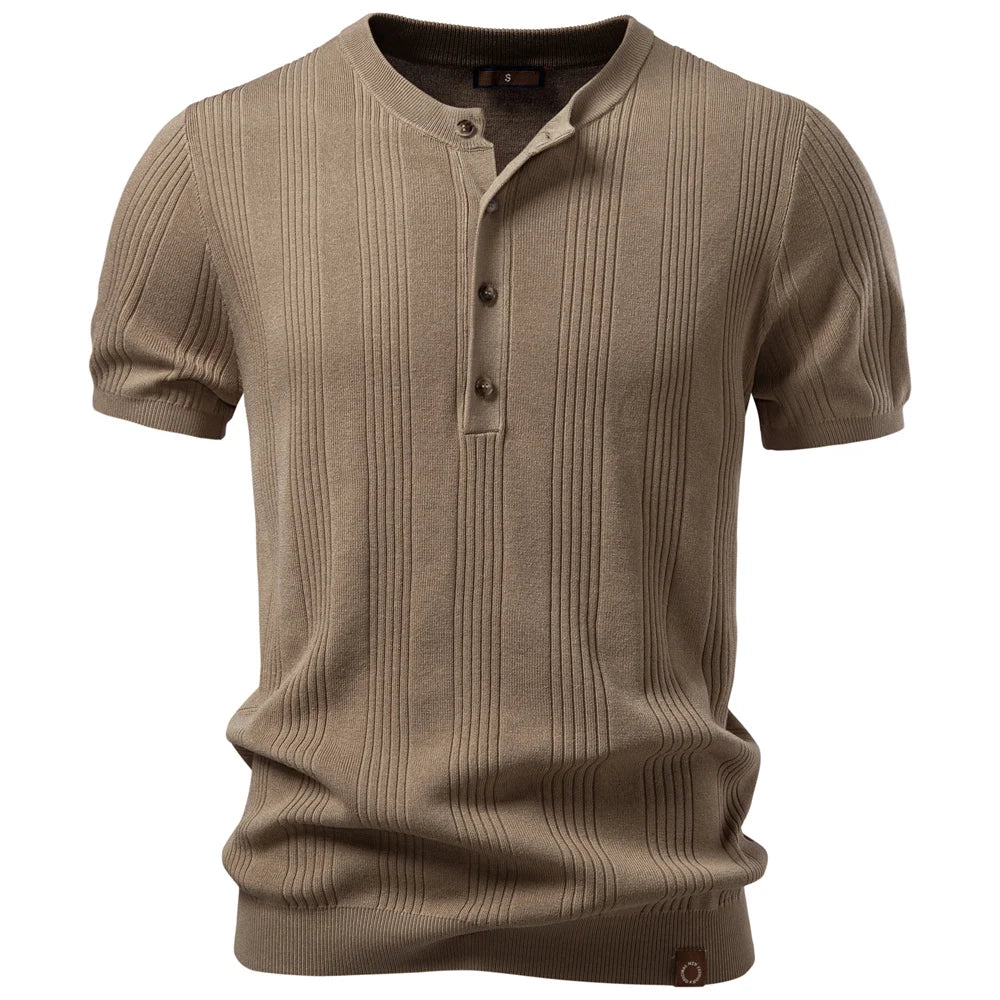AIOPESON Nova Camiseta Henley Masculina Macia Respirável Manga Curta Casual Uso Diário Leve Top de Verão para Homens