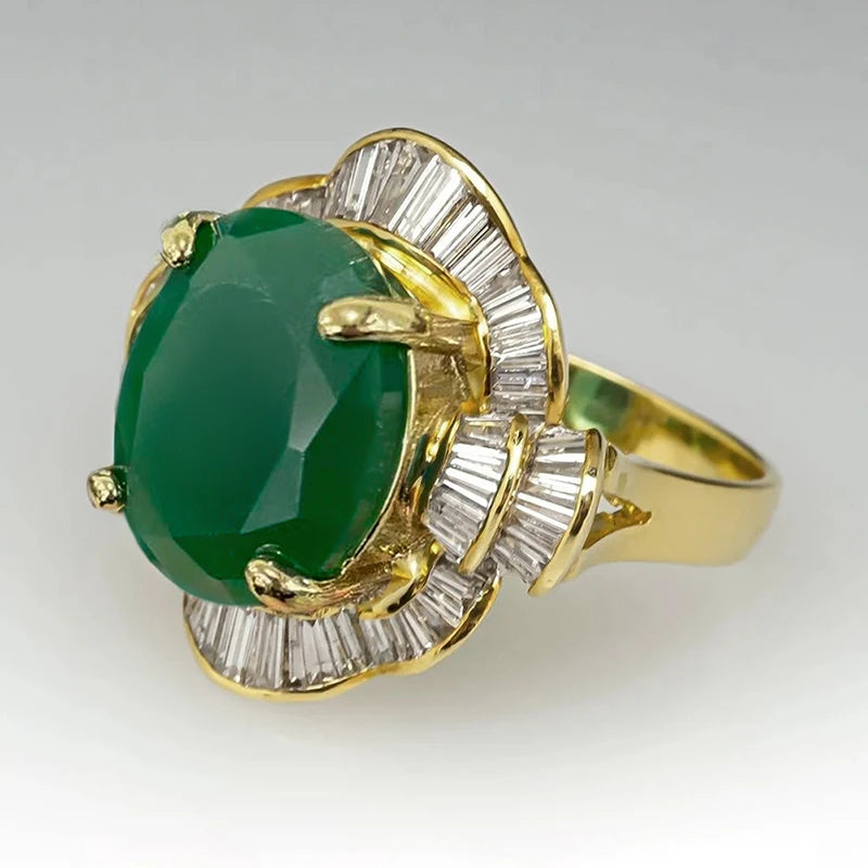 Huitan Luxury Elegant Rings with Big Oval Green CZ Opulent Trendy Finger Ring for Women Gorgeous Modern Engagement Party Jewelry