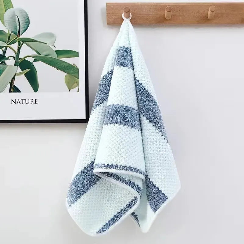 Premium Cotton Absorbent Hotel Bath Towel