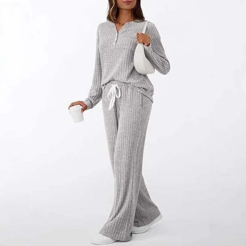 Conjunto de Lounge Canelado Feminino: Blusa Henley Gola V Calça Perna Larga com Cordão